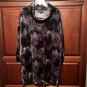 Donna Karan women’s top.